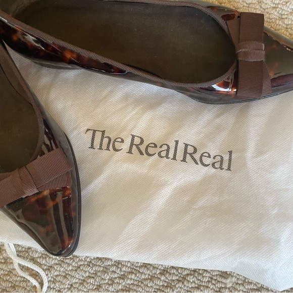 Stuart Weitzman Pointed Toe Patent Leather Tortoise Shell Bow Flats Size 7 - Picture 11 of 11